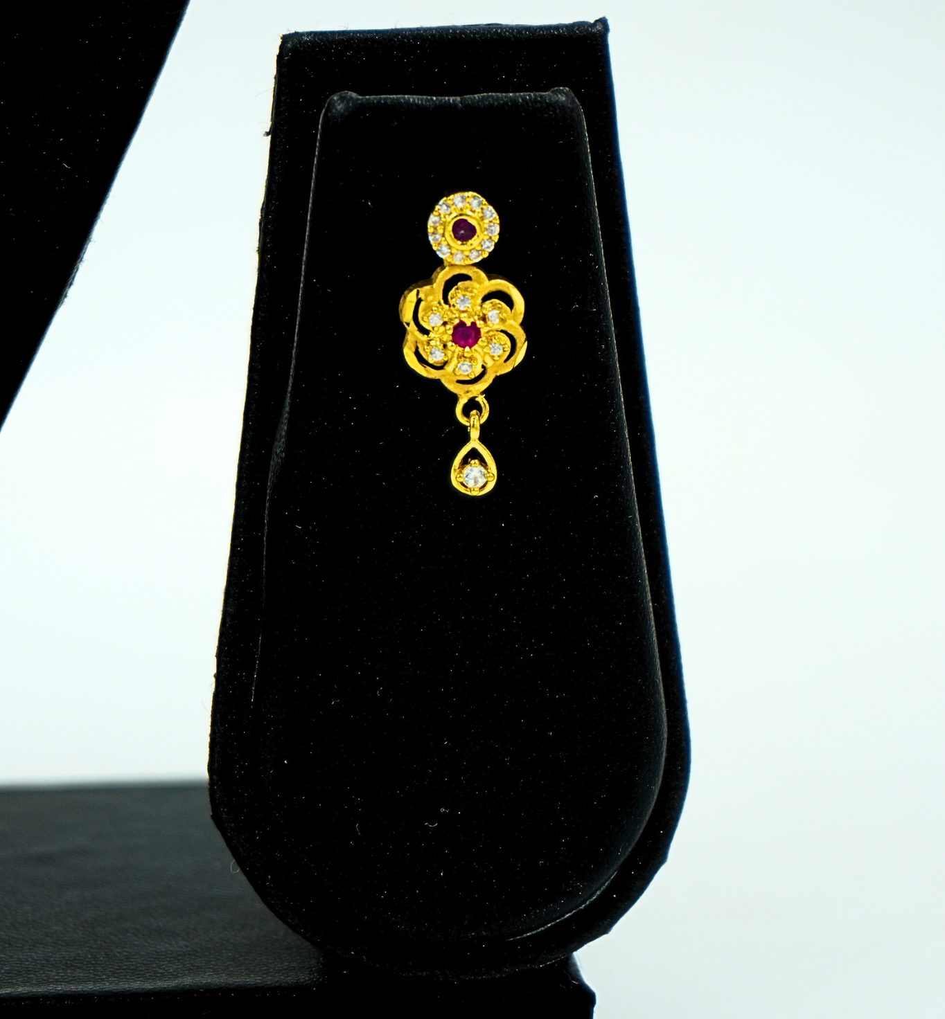 Padmavati Gold Spiral Pendant Set