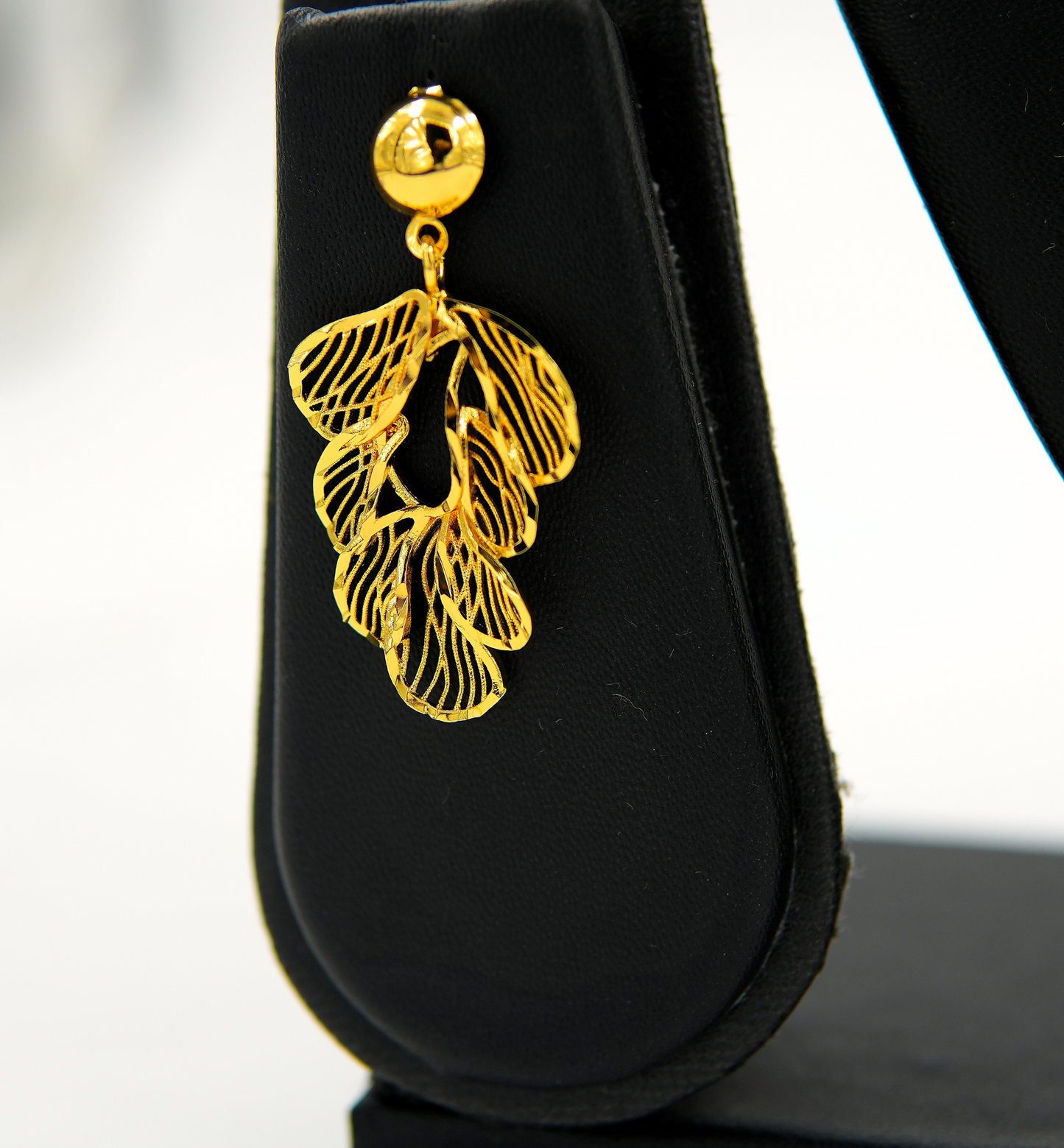 Golden Vines Pendant Set