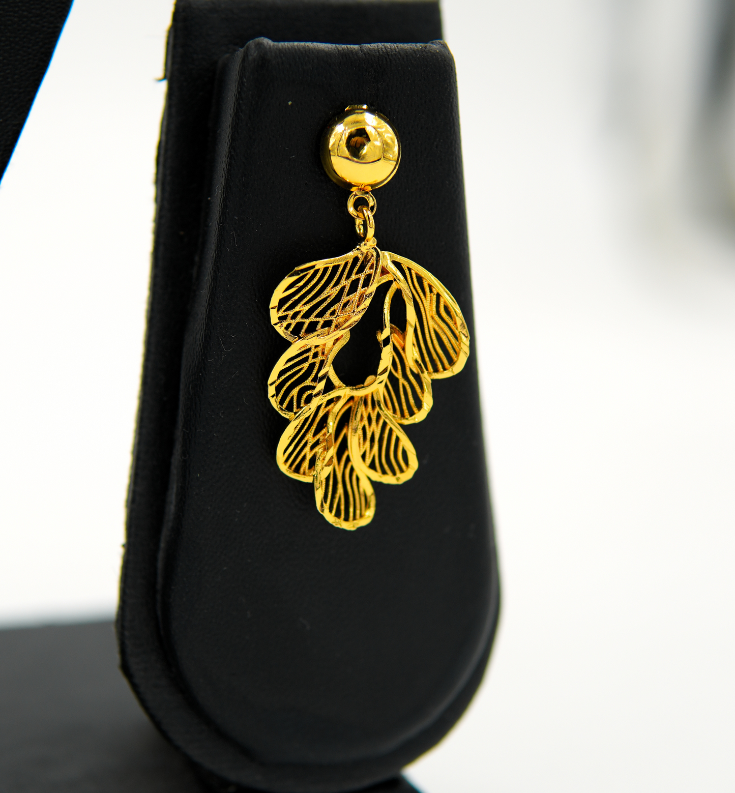 Golden Vines Pendant Set