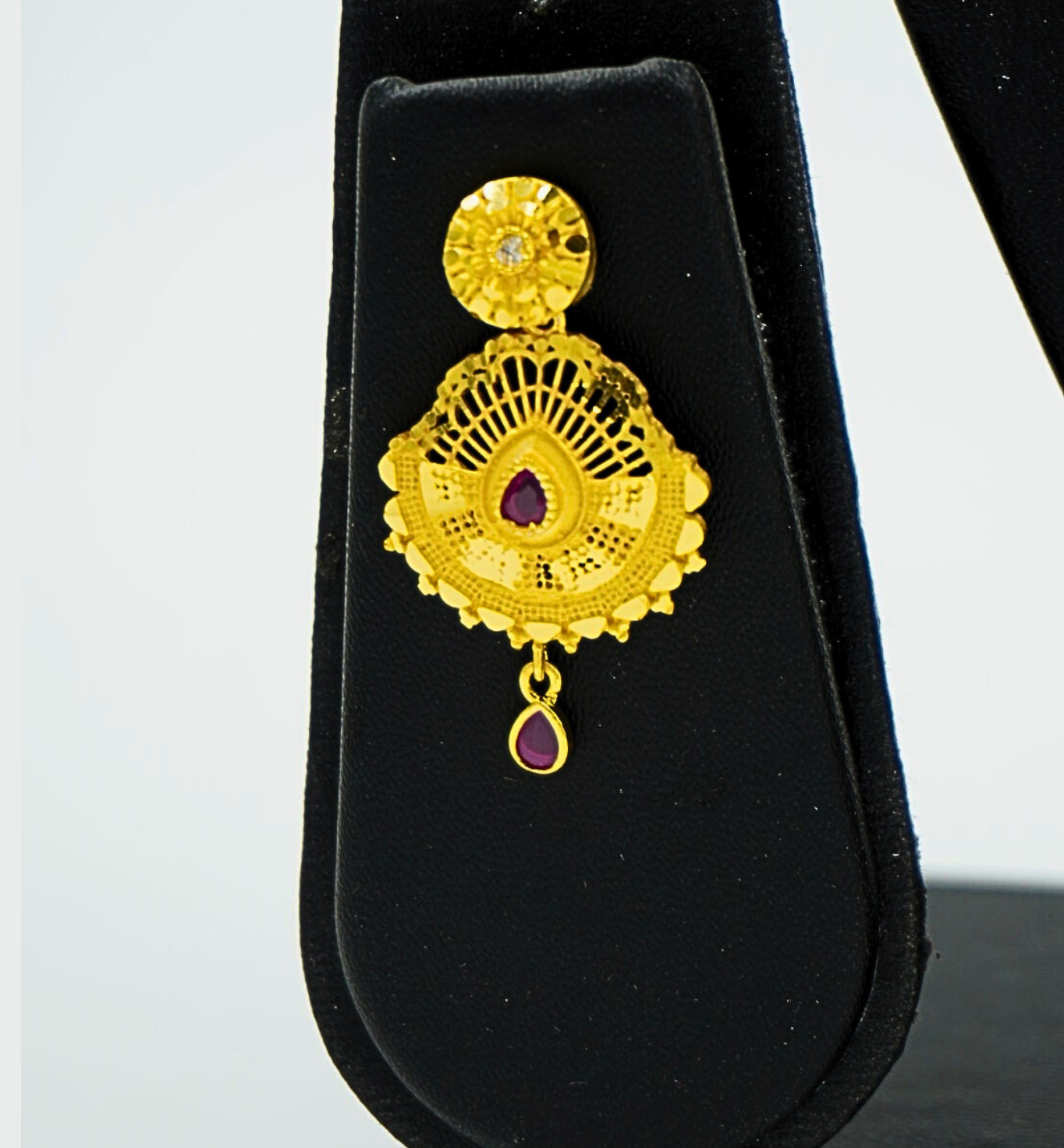 Royal Marigold Antique Pendant Set