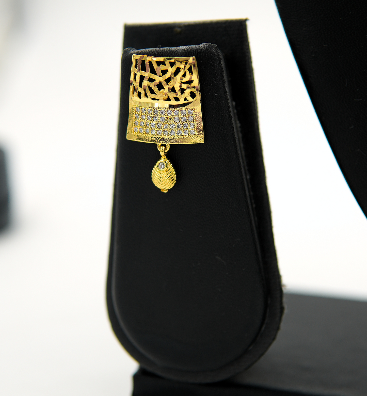 Golden Prism Cutwork Pendant Set