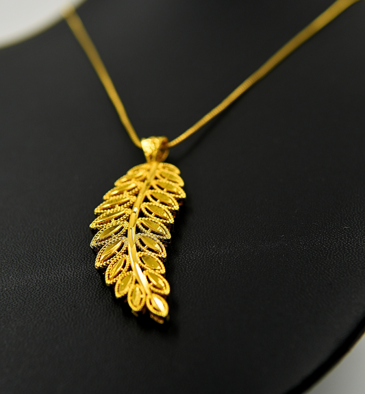 Sunleaf Gold Pendant Set