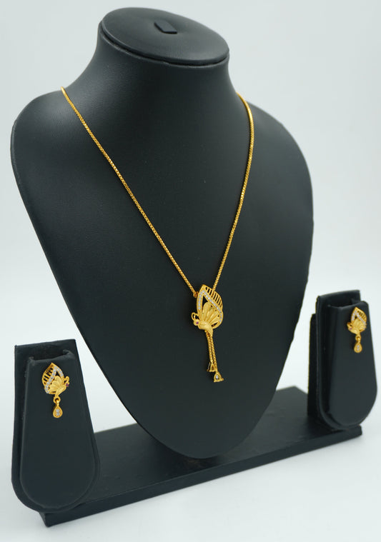 Butterfly Gold-Tone Pendant Set
