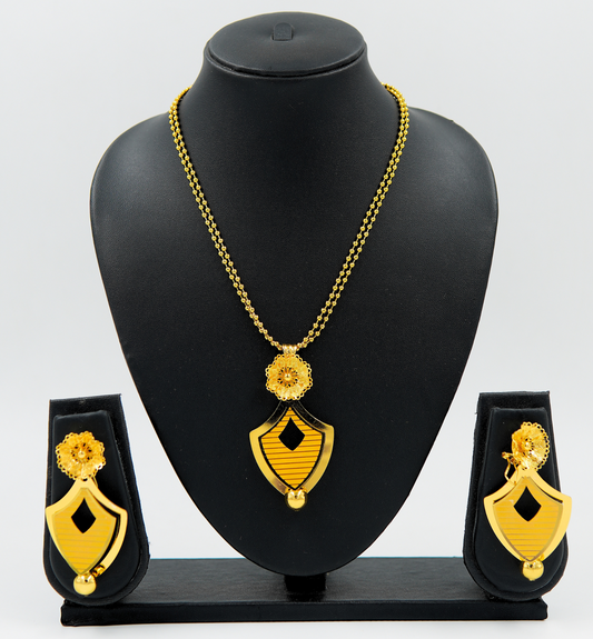 Royal Crest Pendant Set