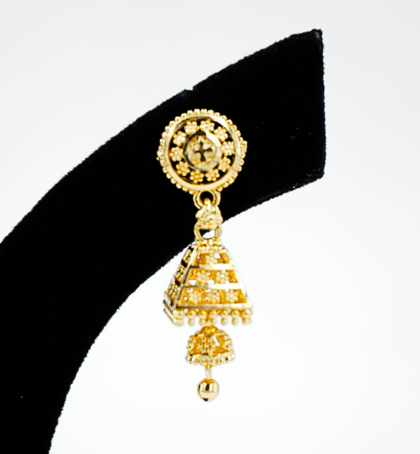 Vedhika Layered Jhumkas