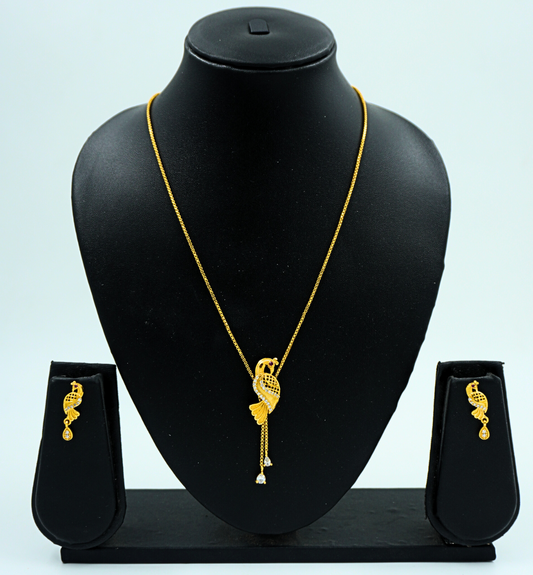 Regal Grace – Peacock Pendant Set