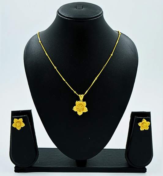 Golden Floral Pendant Set