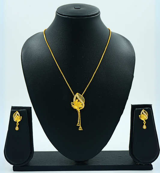 Butterfly Gold-Tone Pendant Set